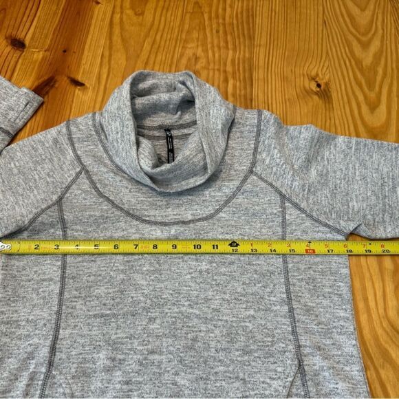 Kuhl LEA Heather Gray Ash Funnel Cowl Neck Pullover Sweater Women’s Size Small - Picture 9 of 14